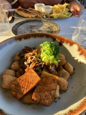   at Terrabite in Simuni