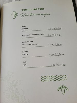 Cocoa with oat milk at Terrabite in Simuni