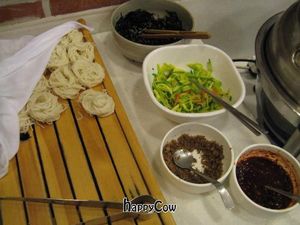 DIY noodle soup at Yosanjae in Pohang