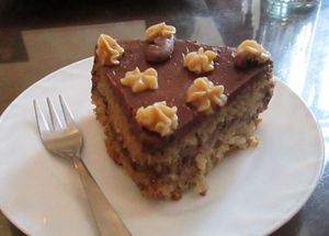 Vegan quinoa dessert at Tomatecafe Cafeteria Vegetariana in La Paz