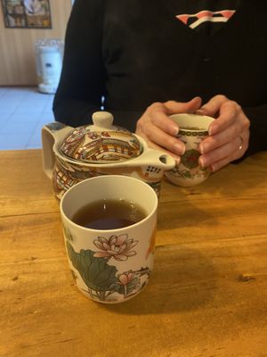 Té rojo con lychee   at Wabi Sabi in Santiago
