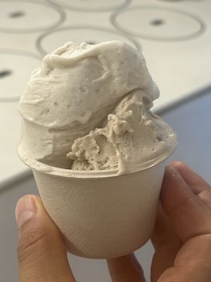 Hazelnut and vanilla   at CAJÚ Gelato in Barcelona