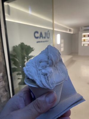 Pistacho + vainilla  at CAJÚ Gelato in Barcelona