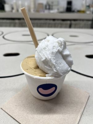 Salty caramel and coconut   at CAJÚ Gelato in Barcelona
