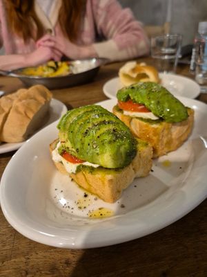 Avocado tofu ricotta toast at Letter of Light - Bichui Anbu - 빛의 안부  in Jeonju
