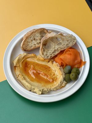 Hummus (vegan)  at Furoa in Seoul