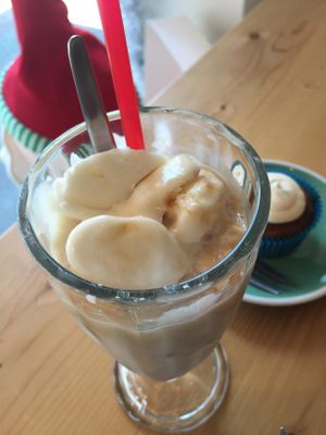 Iced coffee at Merry Cupcakes in Fitzroy