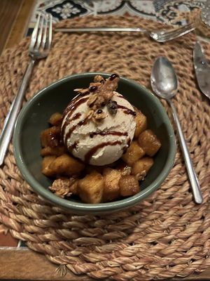 Deconstructed apple crumblee #Veganuary at Nicole's Greenhouse in Hurghada