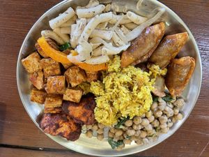 Lunch  at Tastebuds in Willits