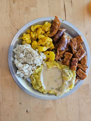  at Tastebuds in Willits