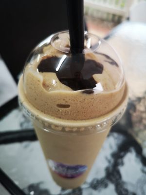 Snickers at Beachside Hub in Safety Bay