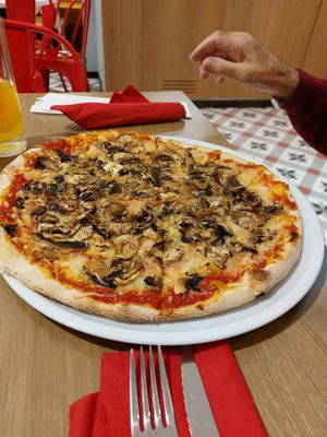  at Pizza Pasta Fantasia in Almancil