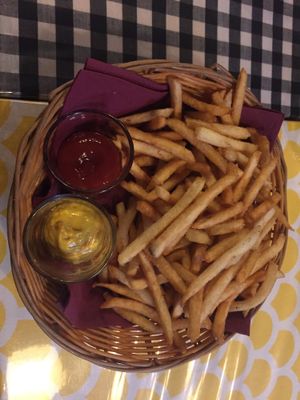 Yum chips! at Two-Bit Villains in Adelaide