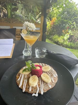 Raw pancakes and juice   at Joyously Raw in Ubud