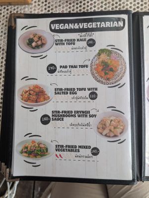 The vegetarian/vegan menu at Tar Tar Bar in Koh Tao