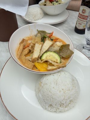 Green and Red Curry 🍛   at Dee Dee Thaikök in Vaxholm