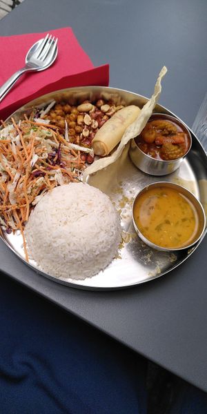 Vegan thalis at Kafé Kanggui in Brest