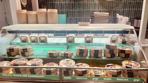 no vegan part  at gogo - Edeka Böcker in Hamburg