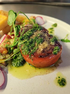 Tomate Coeur de Boeuf snackée, pesto maison, ratatouille crue et Pont Neuf de maïs at Cocotte in Fribourg