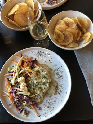 Seitan façon vitello tonnato - and homemade chips 😍  at Cocotte in Fribourg