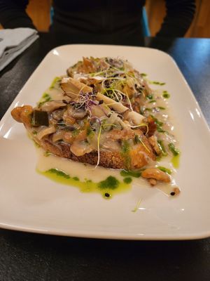 Croûte aux champignons 🍄 at Cocotte in Fribourg
