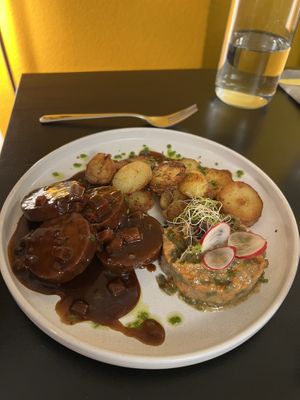 seitan sauce au vin  at Cocotte in Fribourg