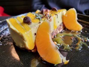 Cheesecake mandarine
Biscuit cru date/cacahuète, crème de cajou
CHF 9.-
Menu dès le 16.12.2023 at Cocotte in Fribourg