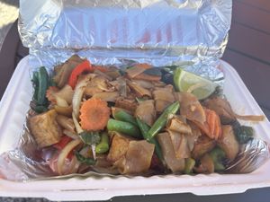 Drunken noodles with tofu  at Bo's Authentic Thai in Santa Fe