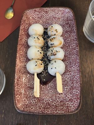 Mochi balls at Mia Cha  in Toulouse