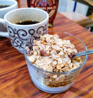 Brunch granola at Café Studio in Paris