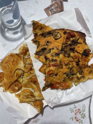 Faine with mixed vegetables and onions   at Pizzeria Paninoteca La Spiga in Sassari