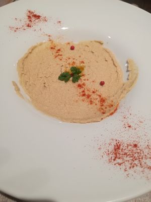 Humus plate at AIN SOPH.Journey in Tokyo
