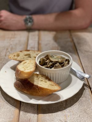 Garlic mushrooms   at AIN SOPH.Journey in Tokyo