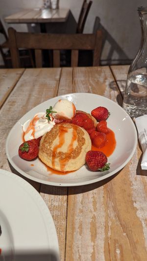 Strawberry Pancakes - 2400 yen at AIN SOPH.Journey in Tokyo