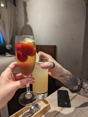 Vegan champagne with strawberries and Moscow mule at AIN SOPH.Journey in Tokyo