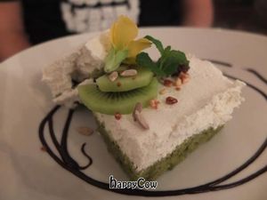 Tofu & Kiwi cheesecake at AIN SOPH.Journey in Tokyo