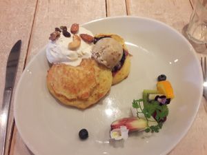 Heavenly Pancakes with rum raisin ice cream at AIN SOPH.Journey in Tokyo
