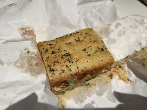 Sandwich focaccia mijoté d’aubergines  at Sugarr Mamie in Paris
