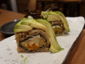 Délicieux sushi vegan at Onari Yokocho in Kamakura