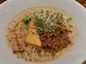 Ramen vegan délicieux at Onari Yokocho in Kamakura