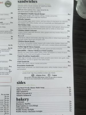 Menu marked vegan  at Le Peep in Speedway