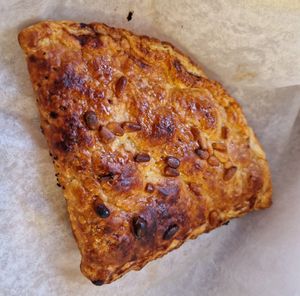 Coca farcida de xocolata: BONÍSSIMA! at El Vegan's in Sabadell