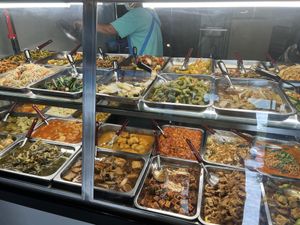 buffet  at Sun Mangsawirat Sun Baht - ศูนย์มังสวิรัติสูญบาท in Nakhon Pathom