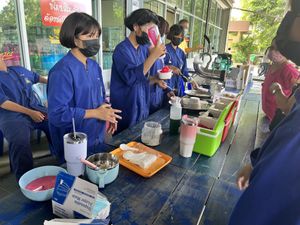 desserts   at Sun Mangsawirat Sun Baht - ศูนย์มังสวิรัติสูญบาท in Nakhon Pathom