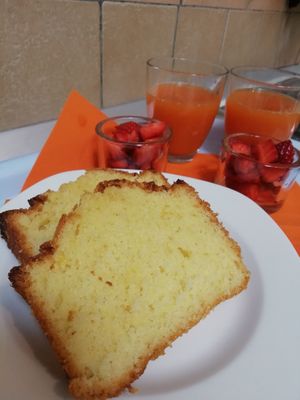 Vegan homemade cakes available at La Gemma in Naples