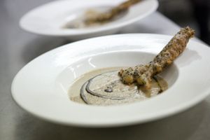 Every tuesday evening:  five course gastronomic menu at Bar Recyclart in Brussels