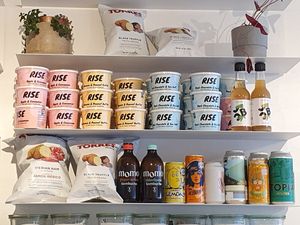 Porridge is vegan at Kentish Town Stores in London