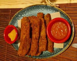 Barretes de seitan at Green & Burger in Sant Feliu De Guixols