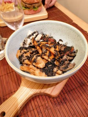 Heura bowl at Green & Burger in Sant Feliu De Guixols