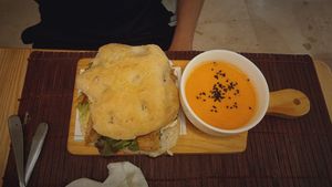 Hamburguesa smile, sándwich at Green & Burger in Sant Feliu De Guixols